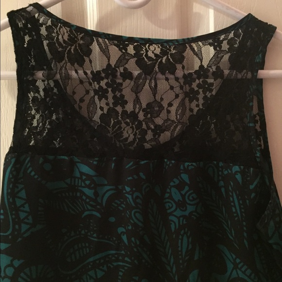Express lace tank - Picture 2 of 2