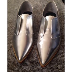 Forever21- Metallic Pointed Toe Oxfords