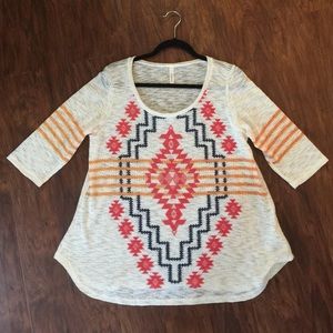 XL Aztec printed top!