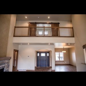 Meet your Posher, Sierra