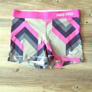 Nike pro shorts size M