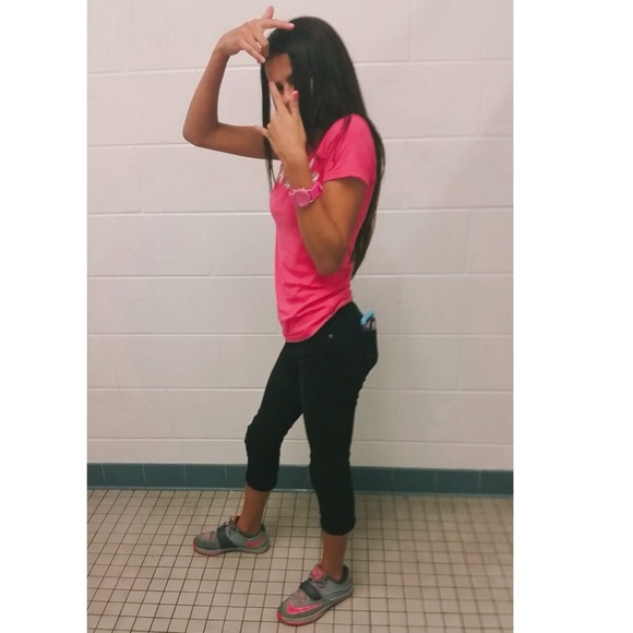 Meet your Posher, Nailea