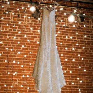 Enzoani Casablanca wedding dress