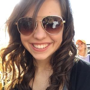 Meet your Posher, Marisa