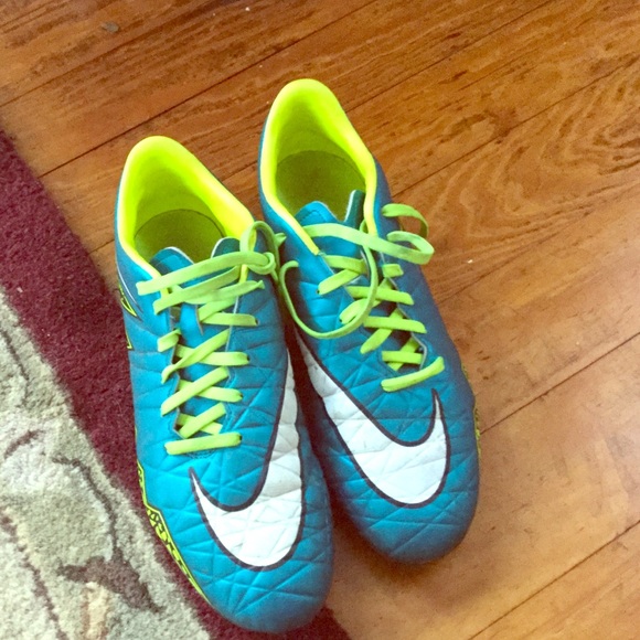 Used but good condition soccer cleats