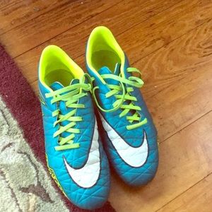 Used but good condition soccer cleats