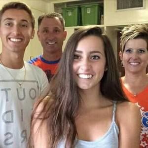 Meet your Posher, Denise