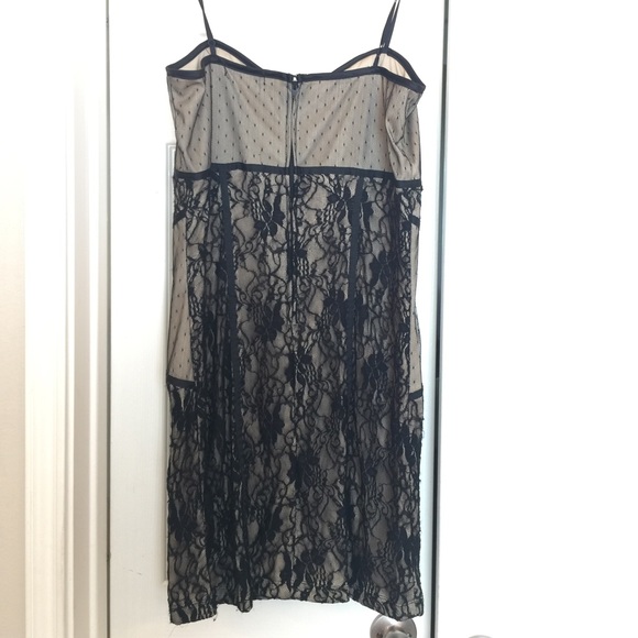 🍸Black lace cocktail dress🍸 - Picture 2 of 3