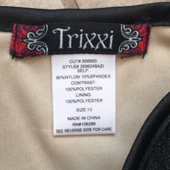 🍸Black lace cocktail dress🍸 - Picture 3 of 3