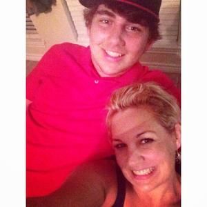 Meet your Posher, Dustin