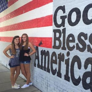 Meet your Posher, Hannah grace