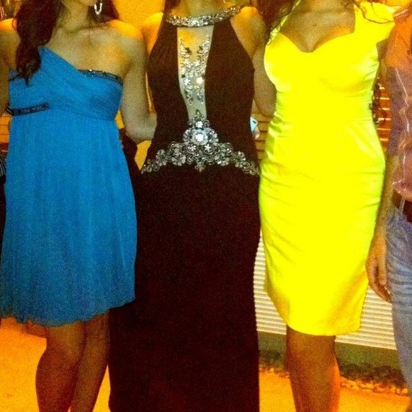 🔥sale🔥 Gorgeous Black Gown - Picture 2 of 4