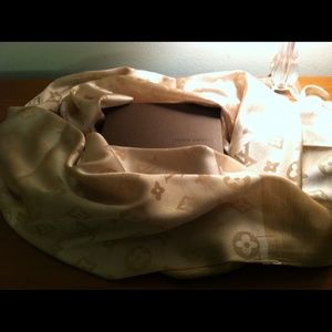 Louis Vuitton Monogram Shawl