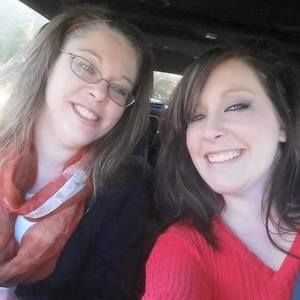 Meet your Posher, Dena