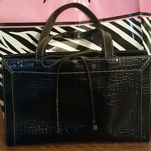 Liz Claiborne handbag