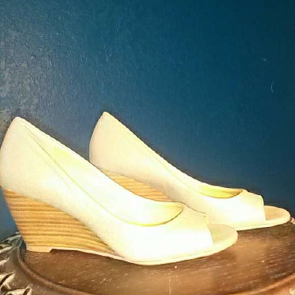 Nine West Gold Wedges