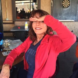 Meet your Posher, Carolyn