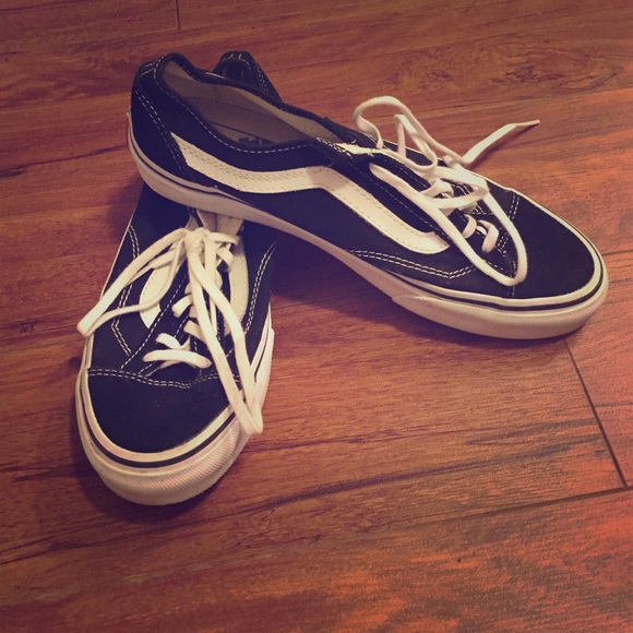 Vans skate shoes