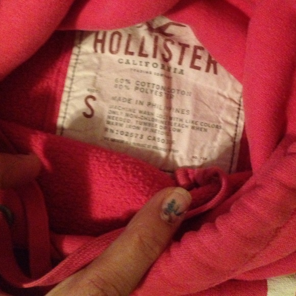 Hollister sweater - Picture 3 of 3