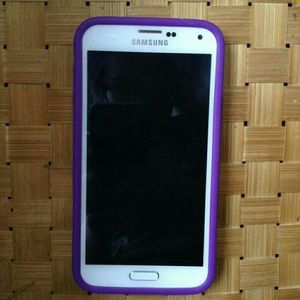 Purple and black Galaxy s5 bumper