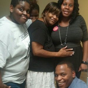 Meet your Posher, Loretta