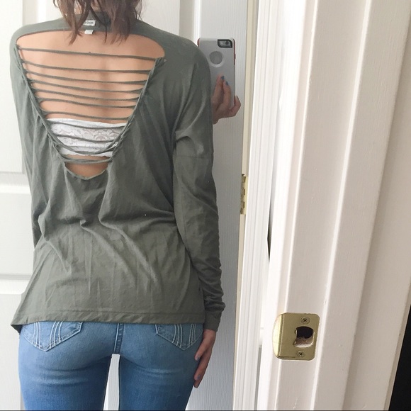Olive Backless Longsleeve - Picture 2 of 3