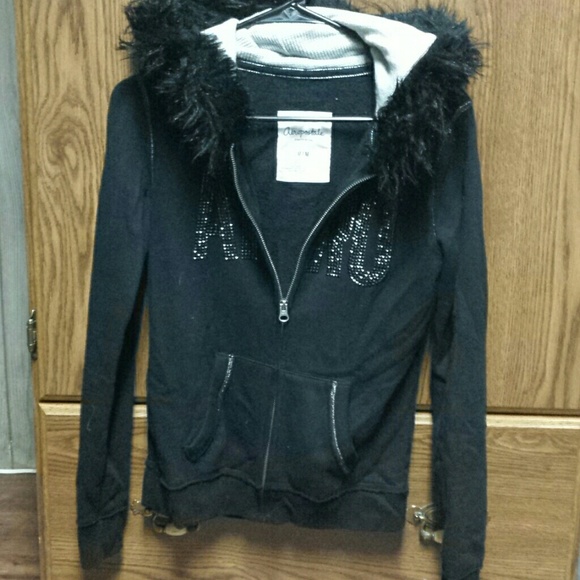 Aeropostale sweatshirt w/furr on hood