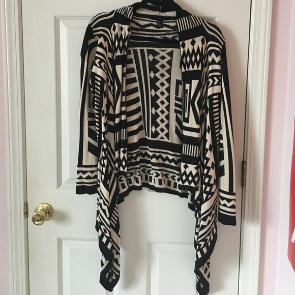 Forever 21 patterned cardigan