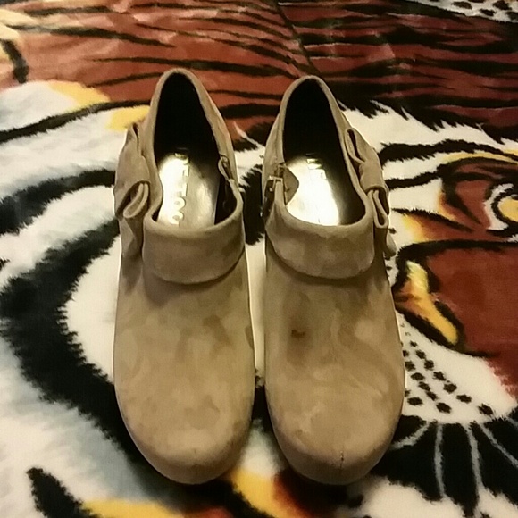 ME TOO ankle boots
