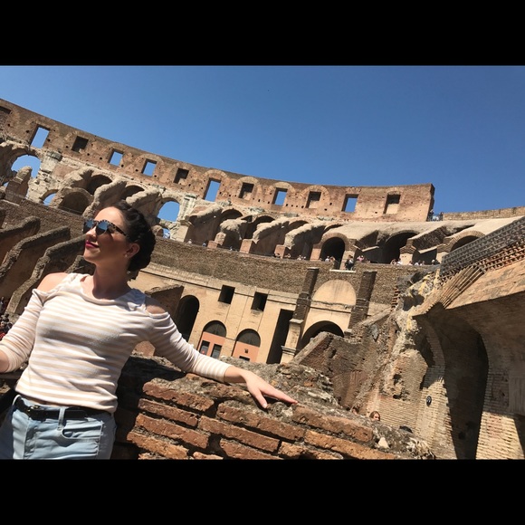 Meet your Posher, Jackolyn - Picture 2 of 8