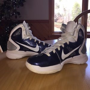 Women's Basketball Shoes