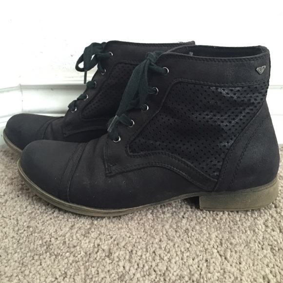 roxy black lace-up ankle boot