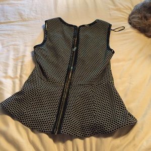 Vince camuto top