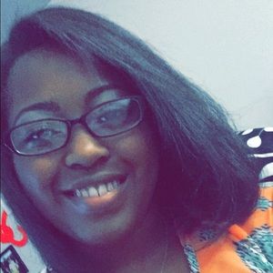 Meet your Posher, Adrianna