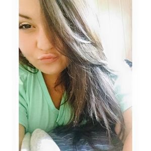 Meet your Posher, Danielle