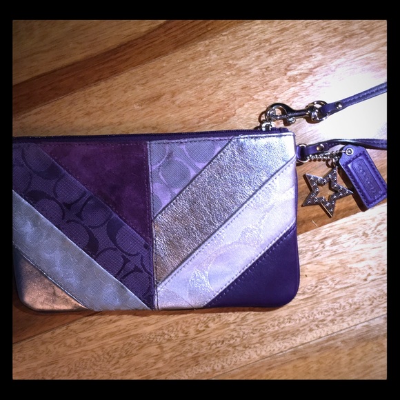 FINAL Reduction / Gorgeously unique coach wristlet