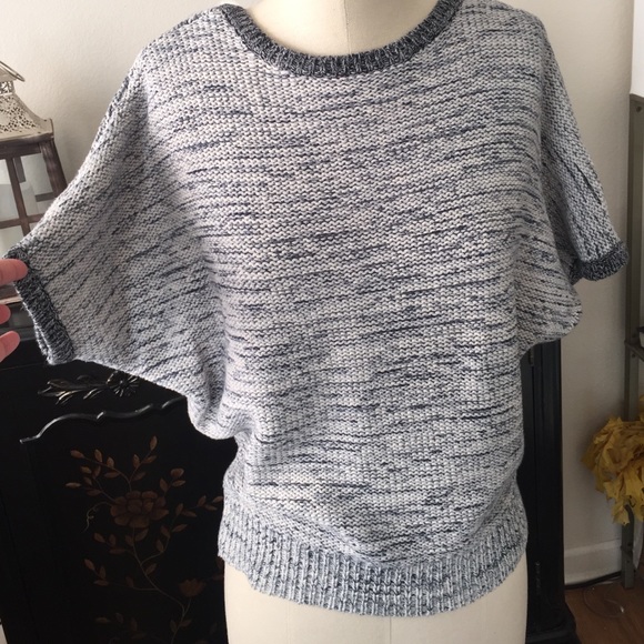* Final price cut Banana republic scoop sweater