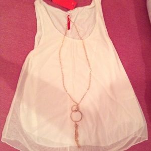 White tank with necklace 💙