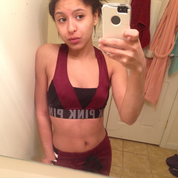 Sports bra