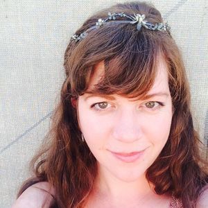 Meet your Posher, Adrienne