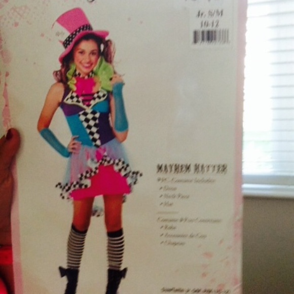 i am selling a halloween costume