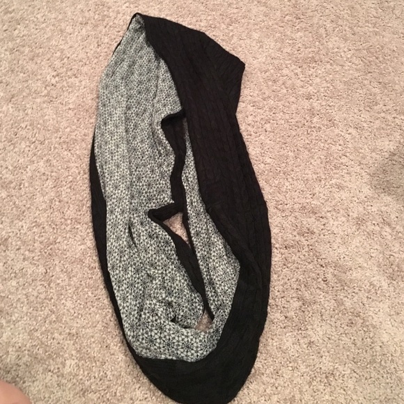 LOFT infinity scarf