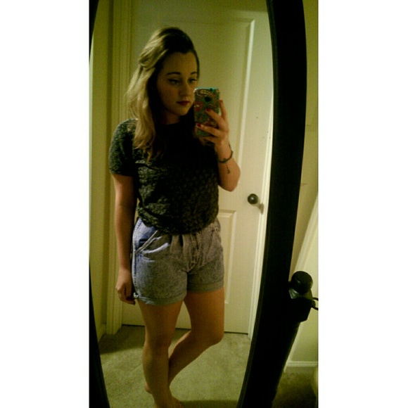 Mineral wash crop top - Picture 1 of 3