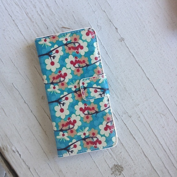iPhone 6 cases - Picture 2 of 4