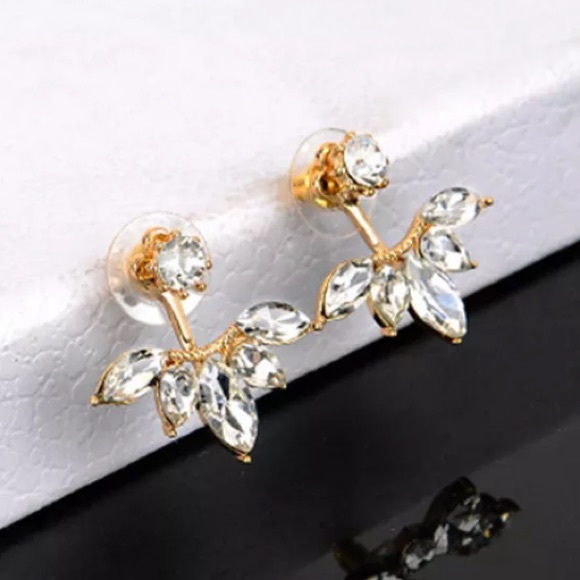 🆕 Unique Dainty Gold Jacket Earrings - Picture 2 of 3