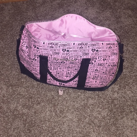 VS duffle bag