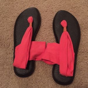 Sanuk Yoga Slings