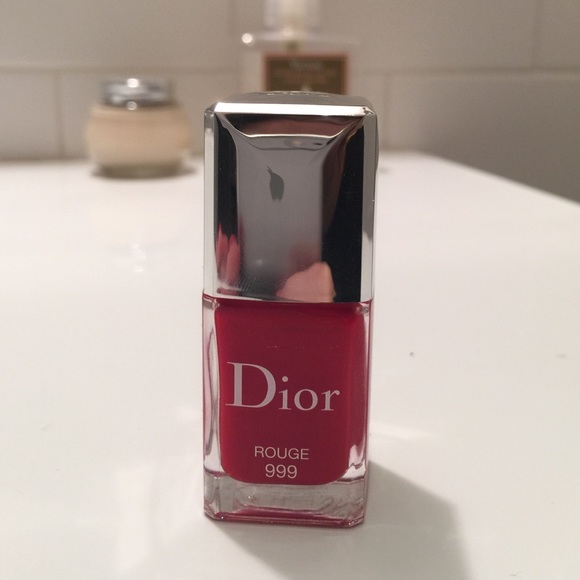 Dior vernis gel shine. Nail Polish