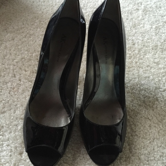 Peep toe heels