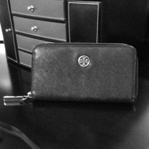 Tory Wallet